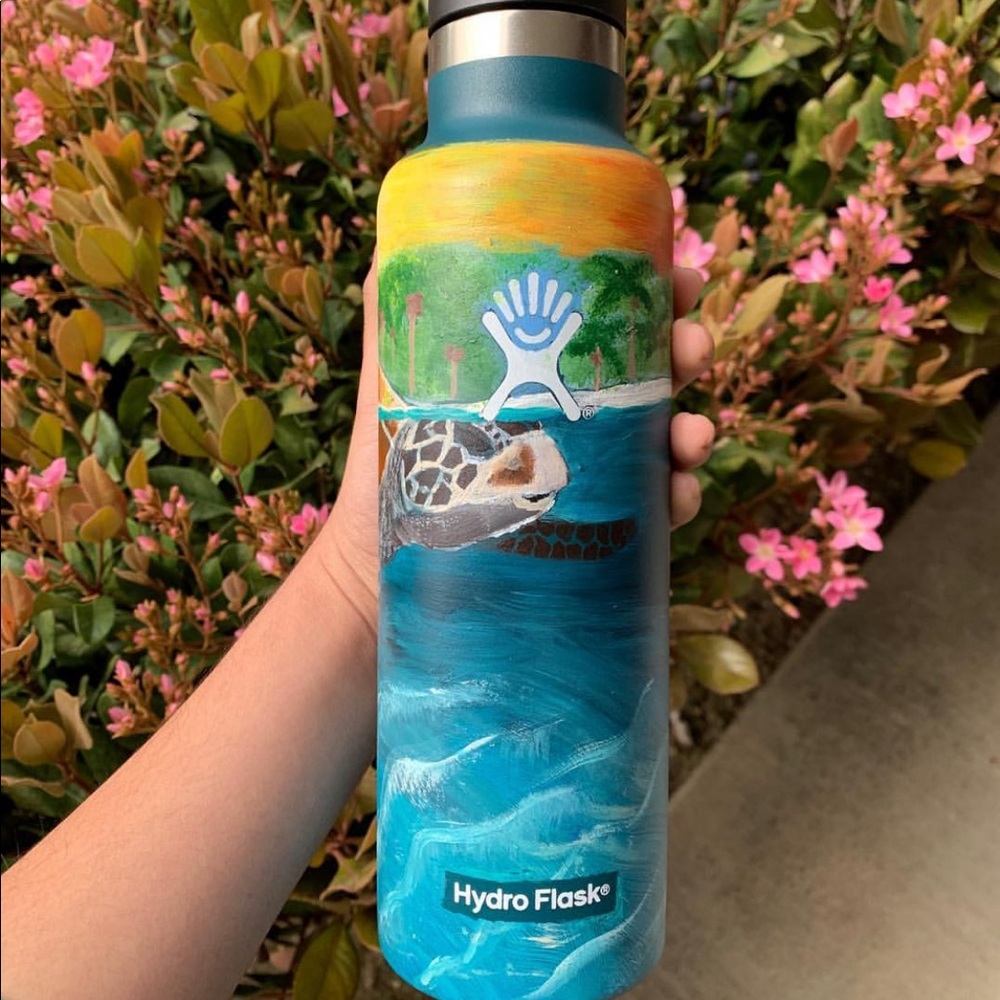 Painted hydroflask insta:mels_hydros for more info